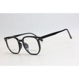 Eyewear in pakistan